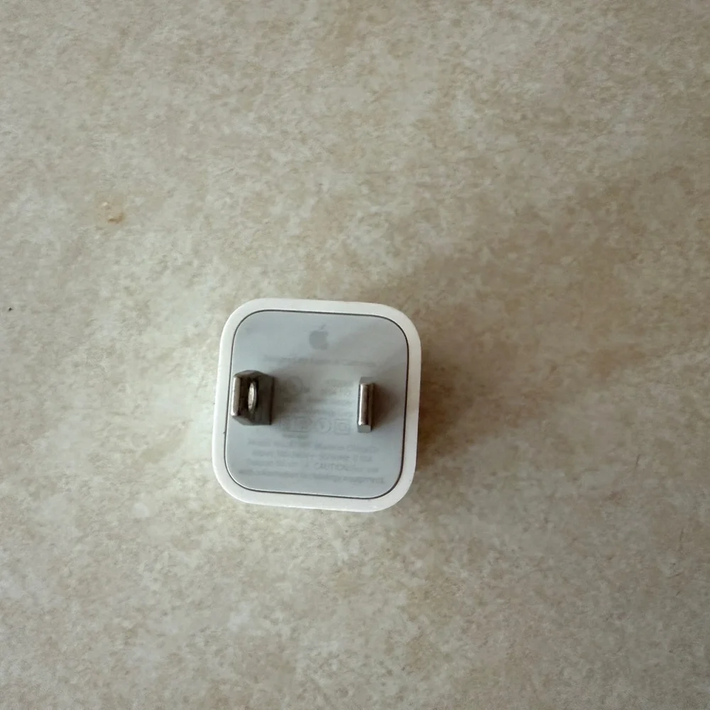 Apple White USB Power Adapter Wall Charger
